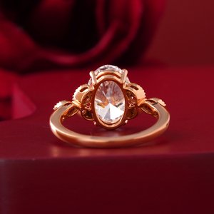 Bague de fiançailles en or jaune 14 carats avec diamant ovale de laboratoire de 3,09 carats, clarté VVS1/VVS2, sertissage à griffes, style solitaire de mariée - Product Image 4