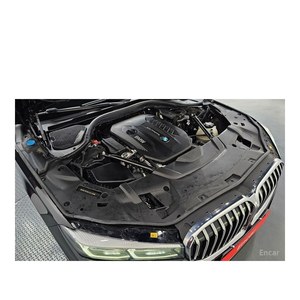 BMW Serie 7 740d XDrive M Sport, Modelo Marzo 2021, 32,185 km, Caja de Cambios Automática, Asientos de Cuero, Cámara Trasera, Combustible Diésel, Volante a la Izquierda - Product Image 6