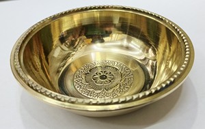 Cuenco Vati de Latón Hecho a Mano para Rituales Hindúes y Servir Comida |   Tazón de Postre de Latón Dorado al por Mayor - Product Image 3