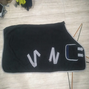 Negro Marrón Rojo Fleece Horse Rug Kanpur India Tack Shop Online Equine Riding House Fabricante Nylon Horse Show Manta - Product Image 2