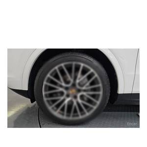 Porsche Cayenne 3.0 Coupé 2024, 68,108 km, Volante a la Izquierda, Caja de Cambios Automática, Asientos de Cuero con Cámara Trasera - Product Image 5