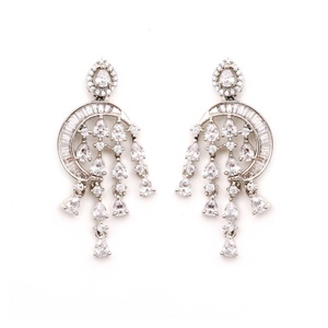 Pendientes de Perlas en Forma de Pera con Circonitas Cúbicas, Chapados en Oro de 22K, Pendientes de Novia para Boda, Joyería de Piedra Blanca para Mujer, Precio de Fábrica - Product Image 1