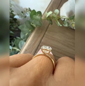 Anillo de Diamante Ovalado de 3 Quilates Cultivado en Laboratorio, en Oro de 9K, 14K o 18K, para Mujer, Regalo de Lujo Perfecto para Compromiso, Boda o Aniversario - Product Image 2