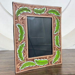 Cadeau de mariage personnalisé Cadres photo de table en cuir repoussé à la main Vente en gros Cadre photo en cuir véritable de haute qualité - Product Image 4