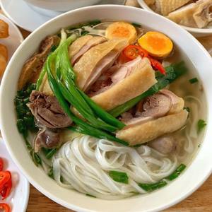 Fideos de Arroz Instantáneos con Sabor a Pollo, Origen Vietnam, Sabor Natural, Sin Conservantes, Listos en 4 Minutos, Aptos para OEM/ODM - Product Image 1