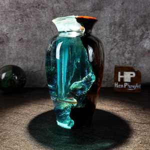 Vase à fleurs en résine époxy fait main, décoration moderne rustique en bois, bleu, taille et logo personnalisables, cadeau de déménagement - Product Image 1