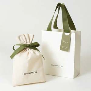 Luxury Custom Printed Flower <b>Pattern</b> <b>Paper</b> Gift Bags for Clothing Shopping Boutique Packaging Wholesale Supplier - Product Image 6