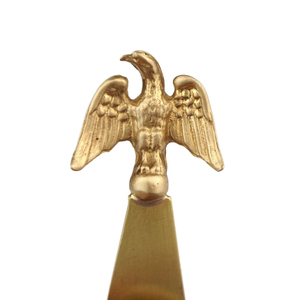Ouvre-bouteille en métal doré en forme d'aigle, au design élégant avec une poignée en forme d'oiseau, créant une pièce d'appoint saisissante pour l'ameublement de bar. - Product Image 5