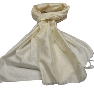 ผ้าพันคอผ้าไหม Pashmina สำหรับผู้หญิง,ฮิญาบผ้าคลุมไหล่มีหลายสีขายส่งสีล้วนสำหรับฤดูร้อนและฤดูหนาวมุสลิม - Product Image 1