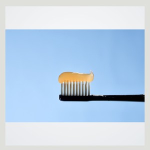 Pasta de dientes coreana K-Beauty Afield Honeylike, 200g, 5 piezas, hecha en Corea, con miel, para blanquear los dientes de adultos. - Product Image 3