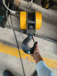 Crochet de levage pour grue EOT, 20 tonnes, surface galvanisée laminée à chaud, marque CMK, crochet de grue industriel robuste, emballé en boîte, OEM - Product Image 3