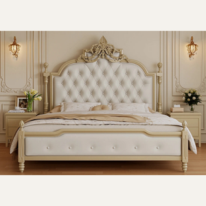 Lit capitonné en bois massif de style européen classique avec tête de lit capitonnée, mobilier de chambre à coucher de luxe personnalisé pour appartement - Product Image 1
