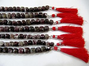 Collier de perles de quartz tourmaline naturelles, perles en forme de boîte carrée 3D, perles de grenat - Product Image 2