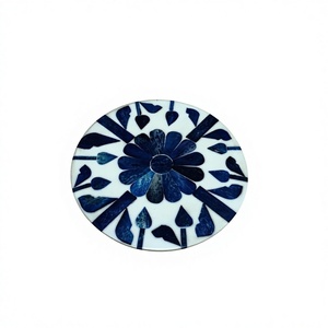 Dessous de verre à thé classique européen en bois d'acacia carré isolant antidérapant pour la maison, le restaurant et le bar avec un design en résine d'os - Product Image 3