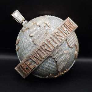 Dijes de Tierra 3D Gruesos Personalizados de Fábrica, Estilo Hip Hop, de Plata 925 Chapada en Oro Rosa, con Diamantes Totalmente Engastados y Moissanita de Color D VVS - Product Image 3