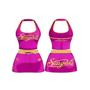 Ensemble de sport pour femme rouge à col licou sans manches avec imprimé logo doré, body extensible et jupe, respirant, séchage rapide, coupe ajustée - Product Image 6