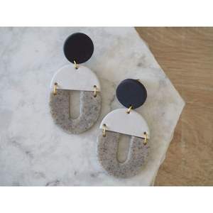 Pendientes de Resina Artesanales en Colores Pantone Personalizables con Acabado Brillante, Hechos a Mano, Florales Artísticos, Estilo Hada, para Uso Diario y Looks a la Moda - Product Image 4