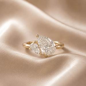 Anillo de Oro Rosa/Amarillo/Blanco de 18K con 2 Diamantes Cultivados en Laboratorio con Corte Pera CVD HPHT para Mujer, para Boda/Compromiso/Regalo, Certificado IGI - Product Image 6