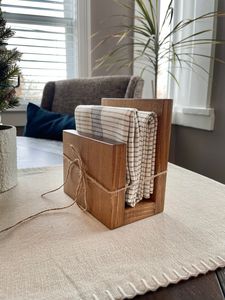 Porta Servilletas Decorativo de Madera, Organizador de Servilletas de Primera Calidad para Restaurantes, Cafés, Hoteles, Mesas de Comedor y Cocina - Product Image 3