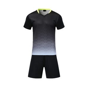 Nouvelle conception, dernier modèle d'uniforme de football avec impression par sublimation, logo personnalisé, uniforme de football pour l'entraînement et les sports, uniformes de football - Product Image 5