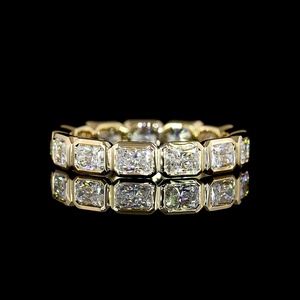 Bague d'éternité complète vintage en or massif 14 carats avec diamant radiant certifié IGI de 4 carats, sertie clos, pour fiançailles et mariage - Product Image 1