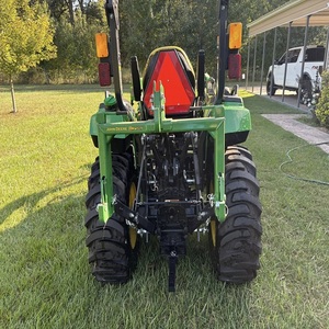 Achetez le tracteur utilitaire compact John Deere 2038R 35HP 4x4 à transmission automatique, moteur, boîte de vitesses, pompe et roulements à longue durée de vie - Product Image 2