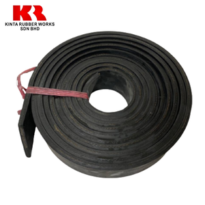 Plinthe en caoutchouc naturel de haute qualité de 6mm d'épaisseur 300mm de large et 10m de long pour un usage industriel - Product Image 6