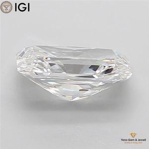 Diamante Cultivado en Laboratorio con Certificación IGI, Corte Radiante de 4.00 Quilates, Claridad VVS1, Color E, para Anillo de Compromiso Solitario - Product Image 3