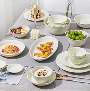 Ineeman Mambo Green French Design Tableware Series Embossed Petal Pattern Underglaze BPA Free Porcelain Durable <b>Dinnerware</b> <b>Sets</b> - Product Image 4