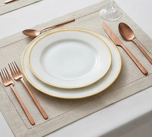 Ensemble de couverts minimalistes en cuivre finition mate, compatibles lave-vaisselle, pour les mariages, les dîners et l'usage quotidien - Product Image 5