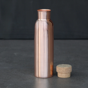 Bouteille en cuivre classique polie, essentielle pour les voyages, bouteille d'eau en cuivre ayurvédique pour la guérison, vente chaude - Product Image 2