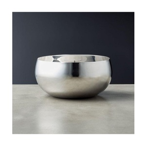 Bol à fruits rond en métal monobloc, durable et écologique, en acier poli, emballage élégant et résistant - Product Image 1