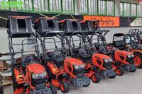 Tracteur compact 4x4 Kubota BX1880 pour une efficacité agricole optimale, livraison rapide avec pompe et composants essentiels inclus