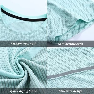 Fabricant de T-shirts d'entraînement athlétique personnalisés, vêtements de fitness compressifs en polyester et élasthanne, marque privée, faible MOQ, vente en gros - Product Image 5
