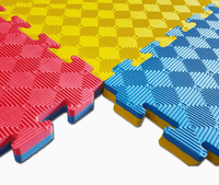Vente en gros OEM, tapis d'exercice écologique en EVA à 5 rayures, double couche, tatami, taille 1m, fabricant du Viet Nam
