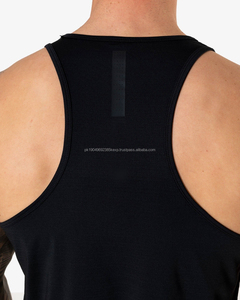 Débardeur de sport pour homme en polyester à séchage rapide, personnalisable, pour la salle de sport - Product Image 3