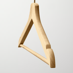 Cintre en bois antidérapant de qualité supérieure avec crochet, cintre de luxe robuste pour costumes, idéal pour la décoration des armoires d'hôtel - Product Image 3
