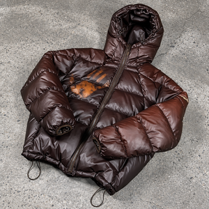 Blouson matelassé oversize thermochromique brillant pour homme, à changement de couleur réactif à la chaleur, style streetwear personnalisé, avec empiècements patchwork sur le devant pour l'hiver - Product Image 1