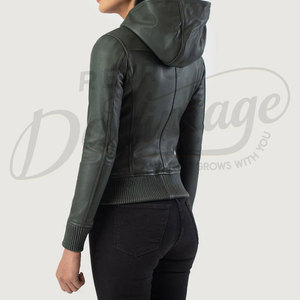 Chaqueta de aviador de cuero genuino negro desgastado para mujer con ribete de piel sintética blanca, corte ajustado, abrigo de invierno de piel de oveja premium para motociclista - Product Image 2