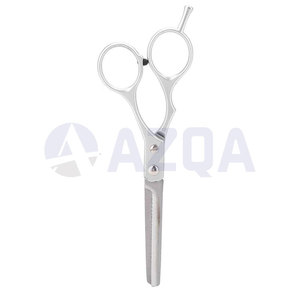 Ciseaux à effiler les cheveux en acier inoxydable de 15,5 cm avec vis réglable à 24 dents et finition argentée pour usage en salon de coiffure - Product Image 4
