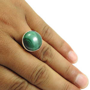 Bague bohème en malachite naturelle, fabriquée en argent sterling 925, cadeau idéal pour elle, bijou bohème artisanal en pierres précieuses. - Product Image 2
