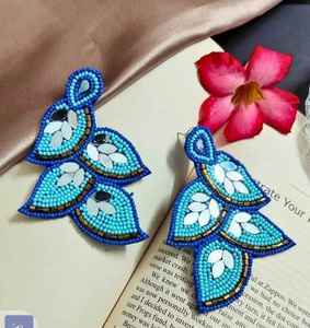 Nouvelle conception de boucles d'oreilles pendantes œil porte-bonheur brodées de perles, élégantes, pour fêtes, mariages, cadeaux et accessoires d'oreille - Product Image 2