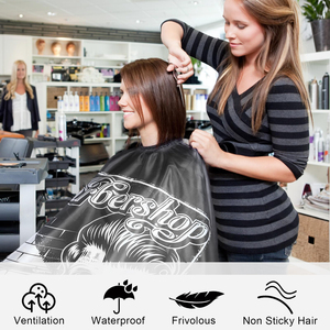 ผ้าคลุมตัดผมพิมพ์โลโก้ตามสั่ง สำหรับร้านทำผม แต่งหน้า ตัดผม พร้อมกระดุมแป๊ก ผ้าคลุมตัดผมโพลีเอสเตอร์สีดำ ผ้ากันเปื้อนช่างตัดผม ผ้าคลุมช่างทำผม - Product Image 4