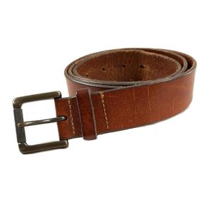 Achetez en ligne des ceintures formelles pour hommes avec boucle en laiton, ceinture de luxe pour idées cadeaux, ceintures durables au design tendance, dernières créations en vente. - Product Image 1