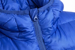 Chaleco Acolchado de Invierno Personalizado para Hombre Sipzo Impex, Chaqueta sin Mangas Azul, Acolchado, con Cierre Completo, Ligero, Cálido, con Capucha - Product Image 3