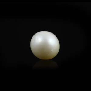 Loose Pearl 9.9 Carat Luxury Gemstone for Fine Jewelry - Product Image 1