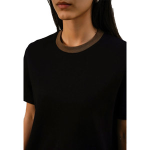 Camiseta de Mujer de Lujo, Tejido Fino, Suave al Tacto, Sin Arrugas, Duradera, Minimalista, Marca Solid Trader - Product Image 2