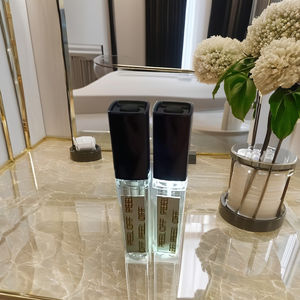 NOUVEAU Tube de brillant à lèvres LED avec bouchon à vis, capacité 6,5 ml, en plastique, logo et couleur personnalisables - Product Image 2