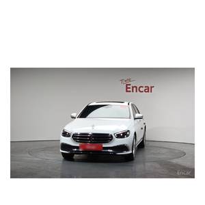 Mercedes-Benz Clase E E250 Exclusive, Modelo de Junio de 2023, con 5,526 km, Caja de Cambios Automática, Asientos de Cuero, Cámara Trasera - Product Image 2