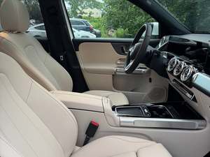 SUV coupé haute performance EQB 350 4MATIC 2025 d'occasion, propre et bien entretenu - Product Image 3